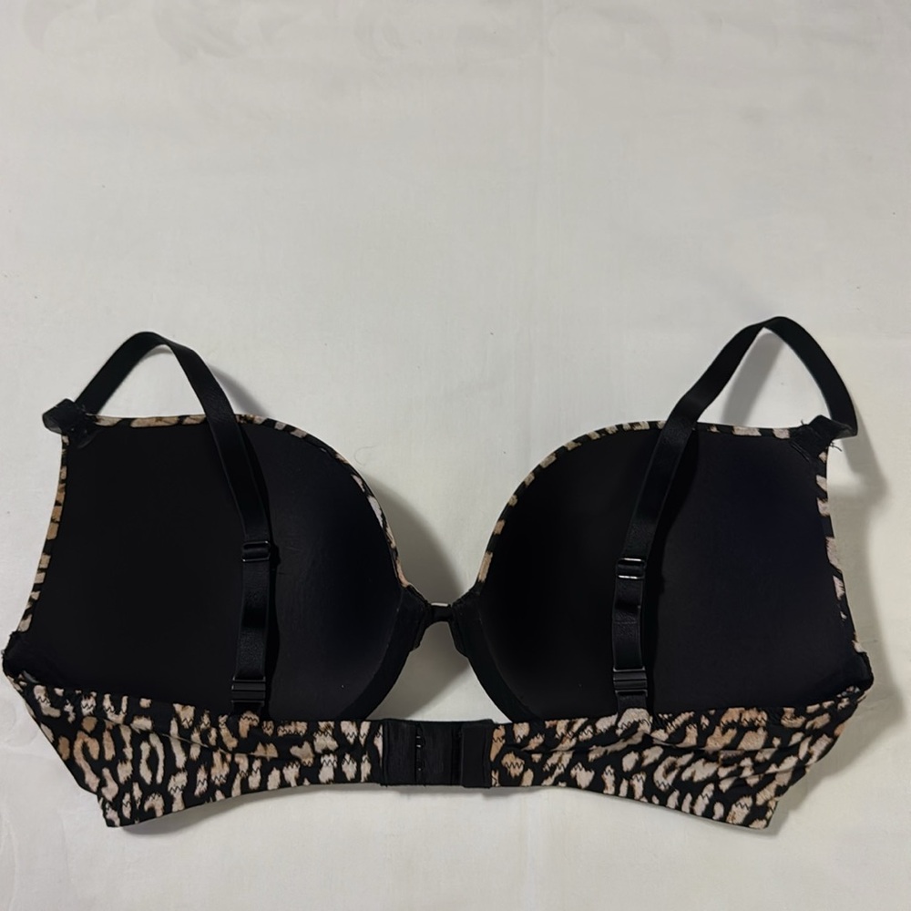 Victorias Secret Leopard Print push-up Bra. Size 36D - Picture 6 of 6